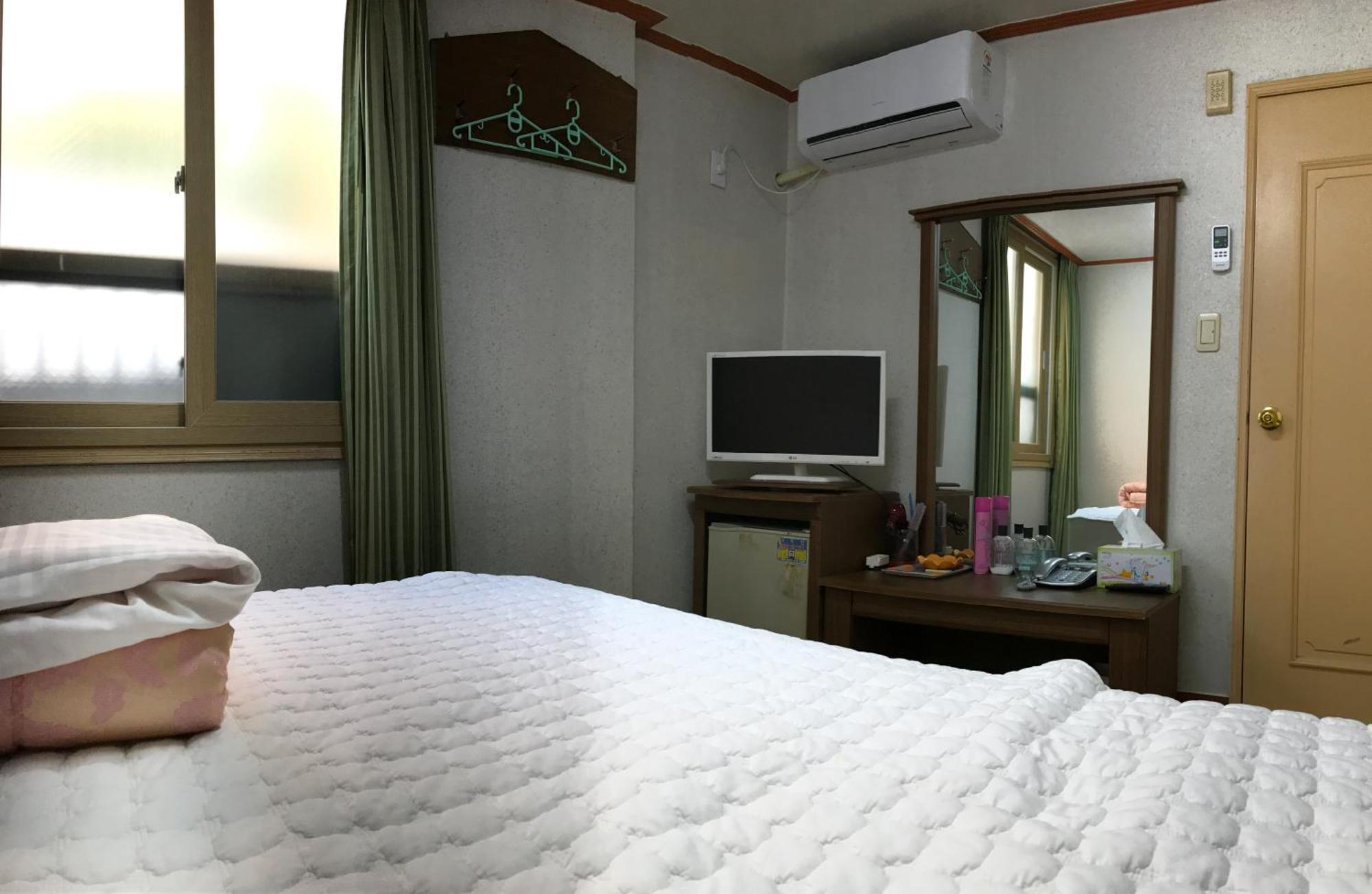 J Motel Busan Exterior photo